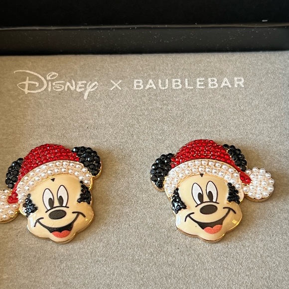 Disney Baublebar Mickey Mouse Santa Claus Beaded Pierced Earrings - Picture 6 of 6